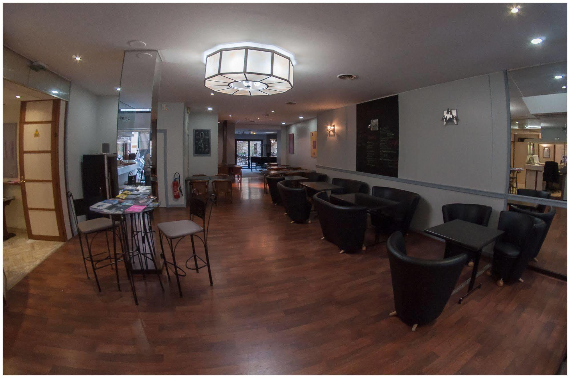 Hotel Gambetta Реймс Екстер'єр фото